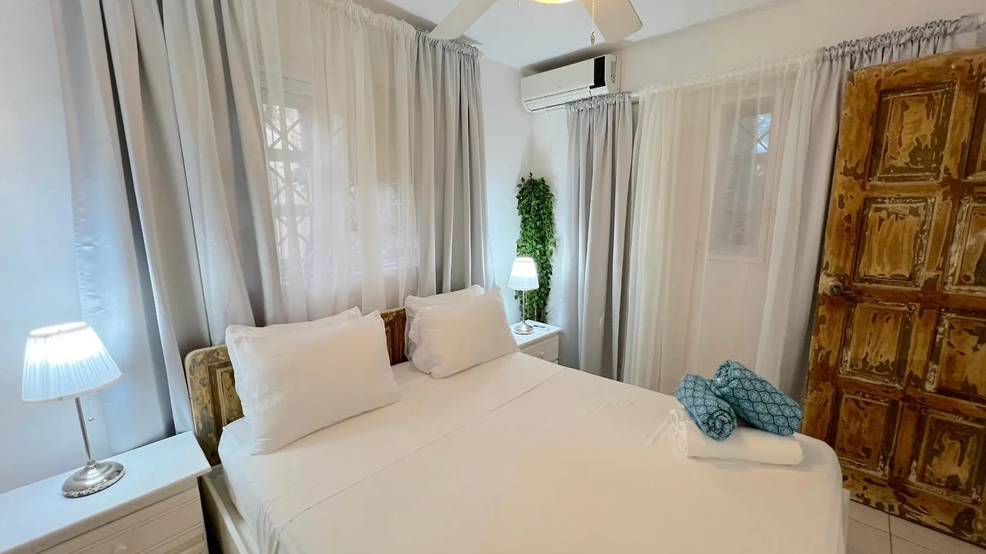 Caribbean Villas And Suites - Playa Los Corales - Wifi, Beach Club 公寓式酒店