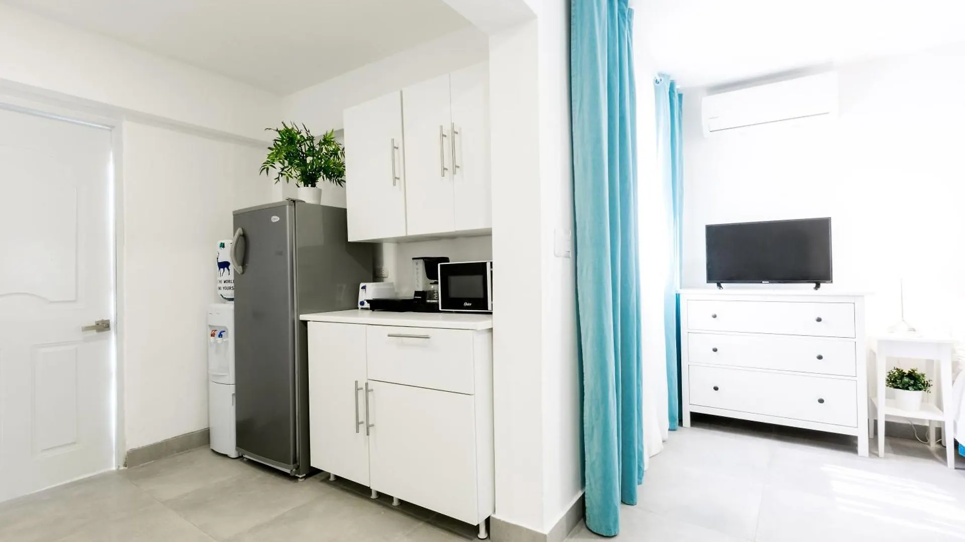 Caribbean Villas And Suites - Playa Los Corales - Wifi, Beach Club 公寓式酒店 蓬塔卡纳