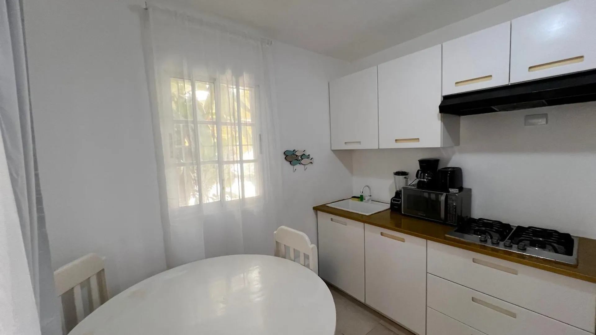 Caribbean Villas And Suites - Playa Los Corales - Wifi, Beach Club Apartmanhotel