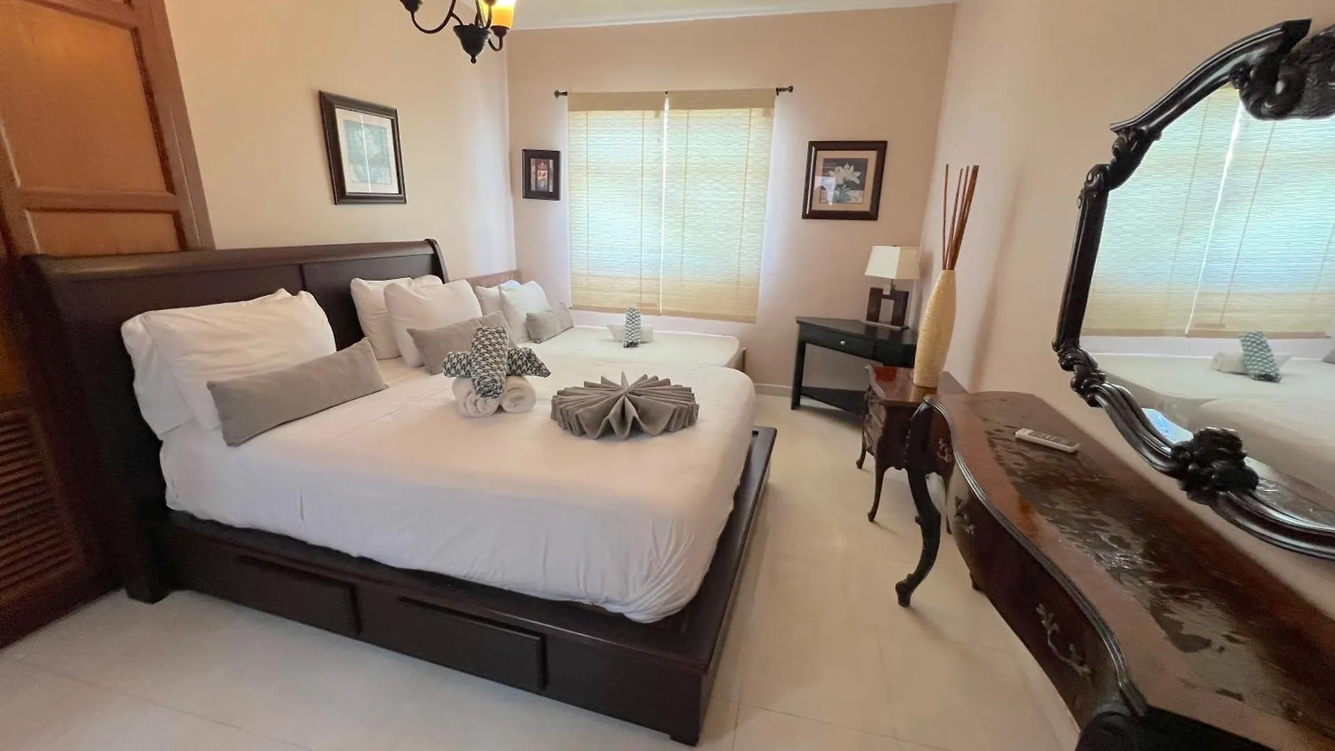 Caribbean Villas And Suites - Playa Los Corales - Wifi, Beach Club 5*, Punta Cana Dominikai Köztársaság