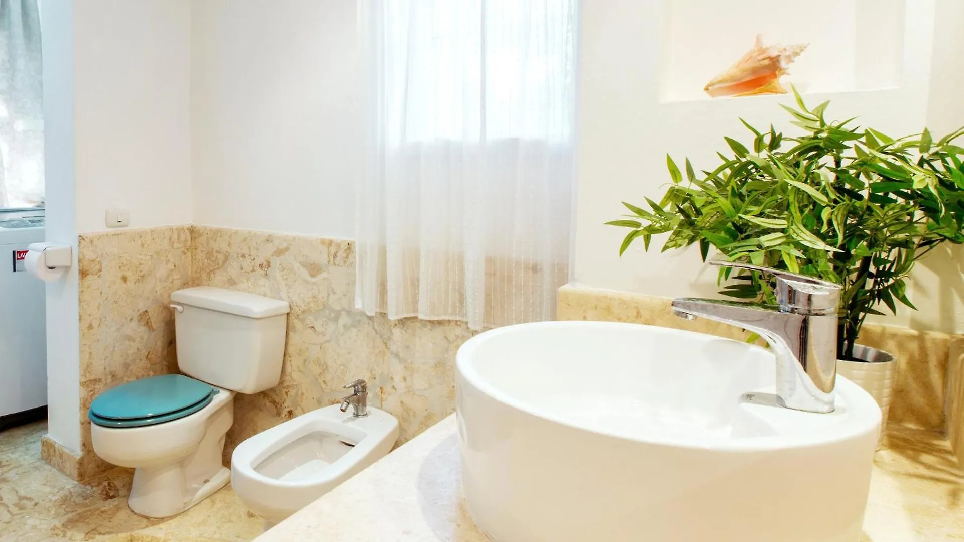 Caribbean Villas And Suites - Playa Los Corales - Wifi, Beach Club Apartmanhotel Punta Cana